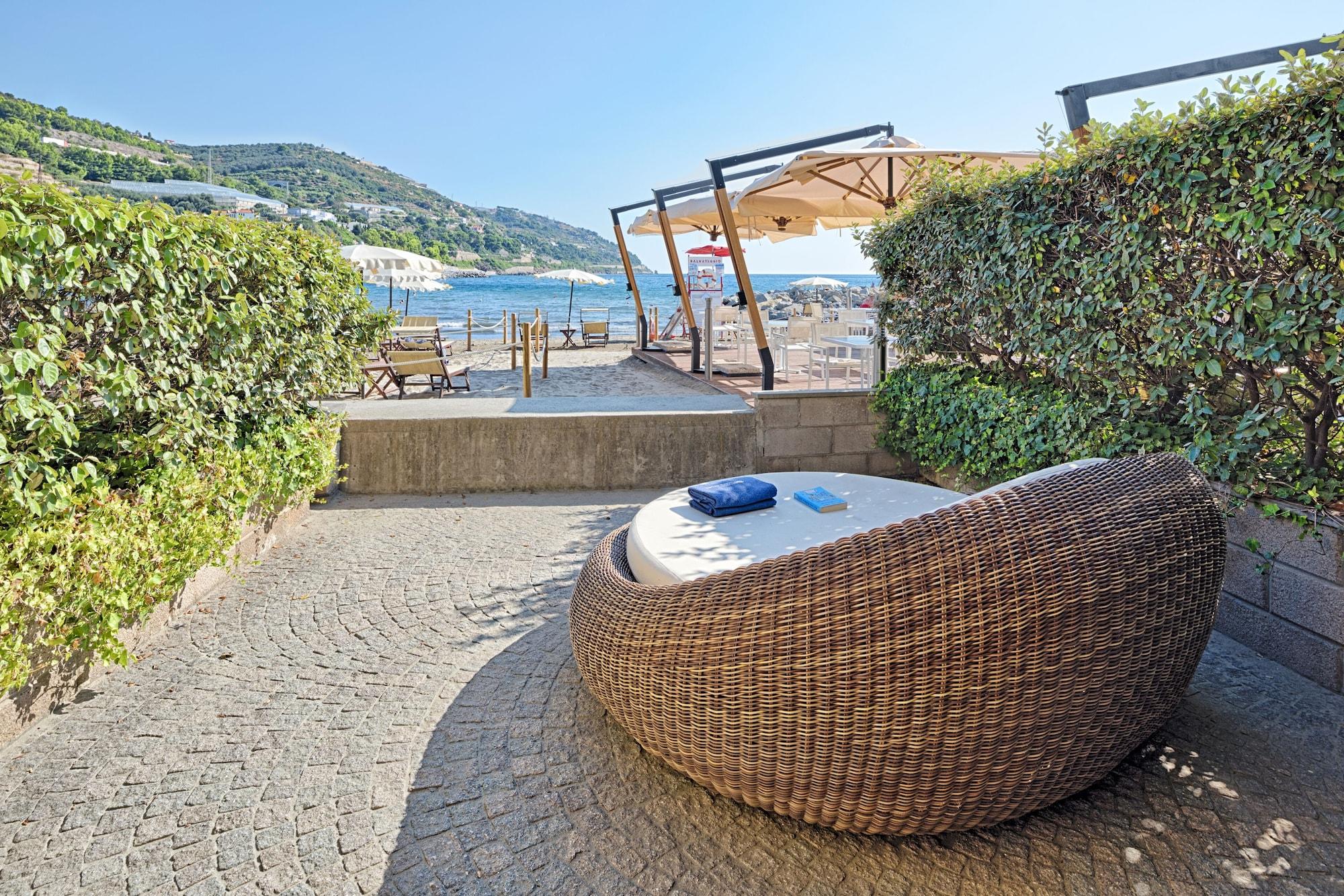 Riviera Dei Fiori